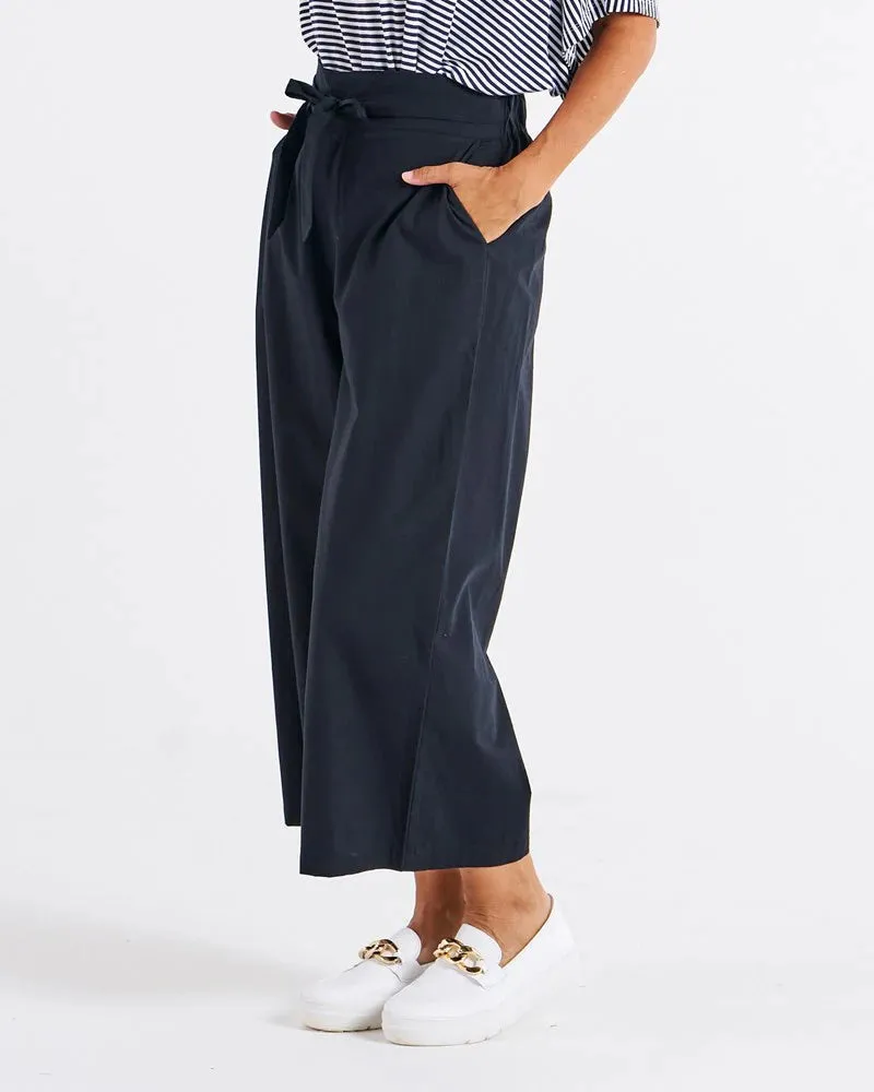 Betty Basics Cabo Crop Pant - Black