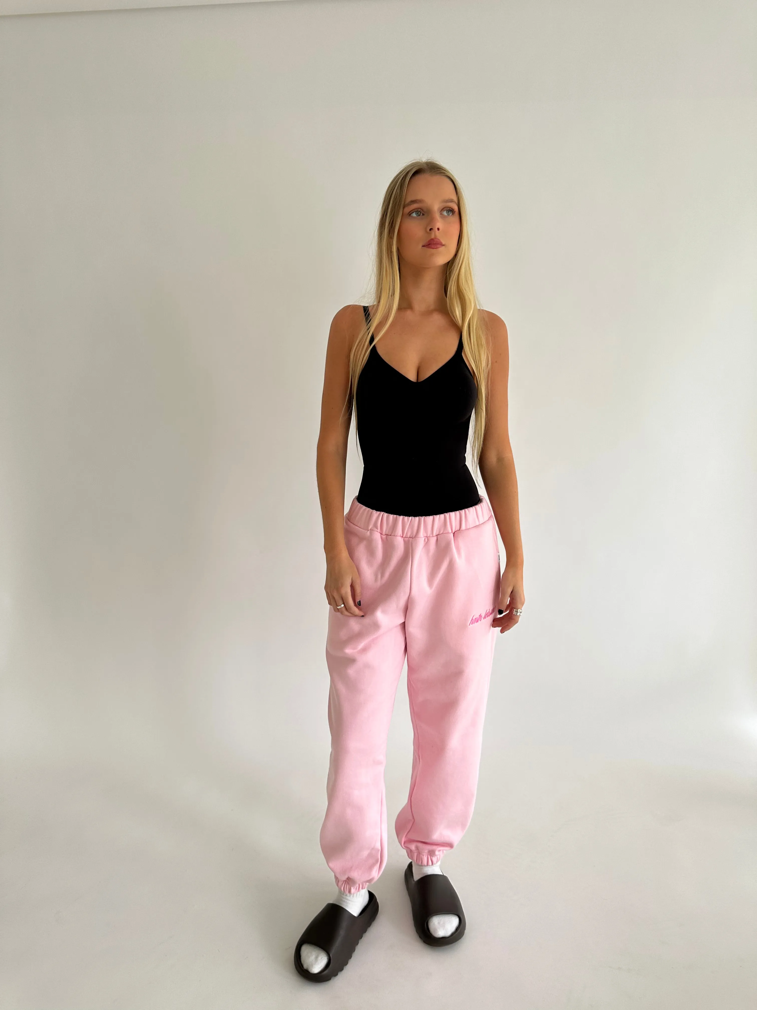 LEISURE TRACKPANT: PINK