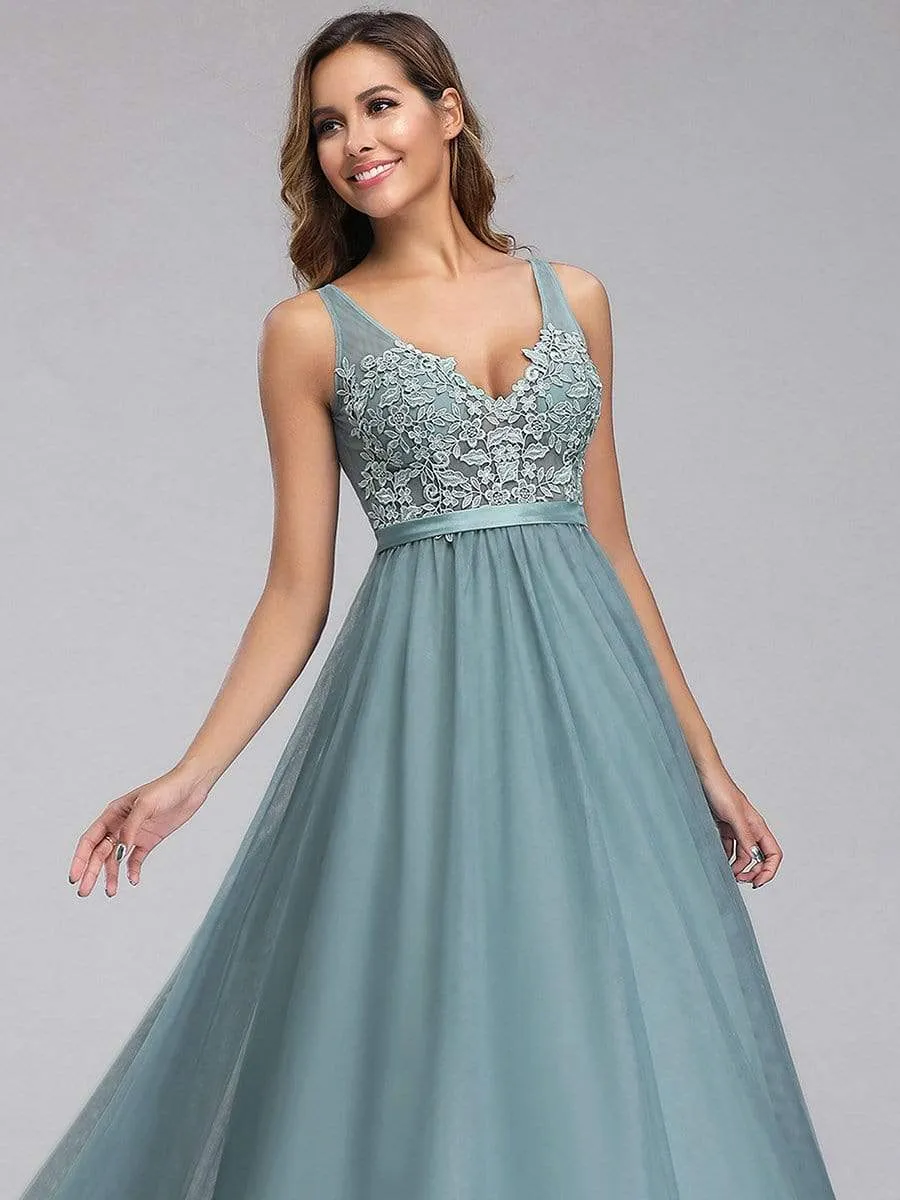 Women's A-Line V-Neck Floral Lace Appliques Bridesmaid Dress